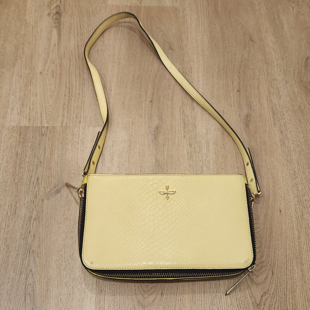 Pour La Victoire Shoulder bag